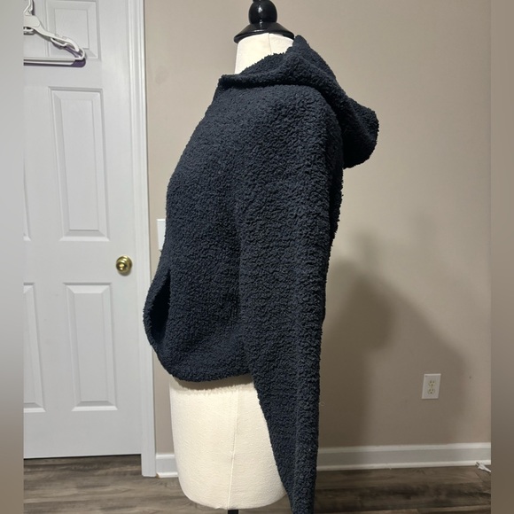 SKIMS Black Sherpa Zip-Up Hoodie - Picture 3 of 6